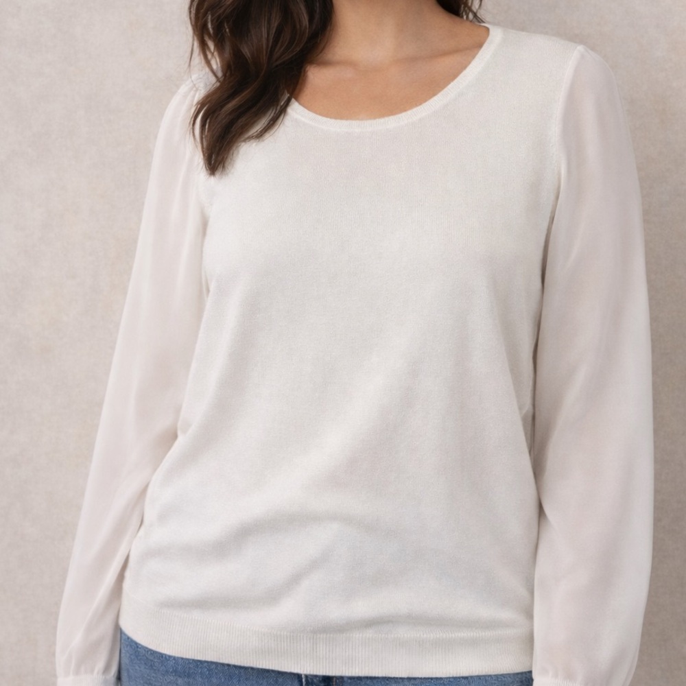 Elegant crew neck White Long Sleeve sweater